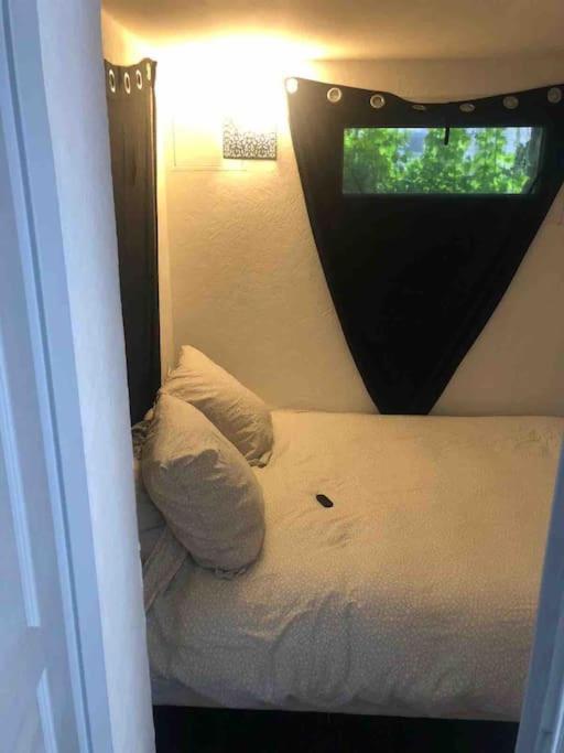 Logement Appartement Bourget ル・ブールジェ エクステリア 写真